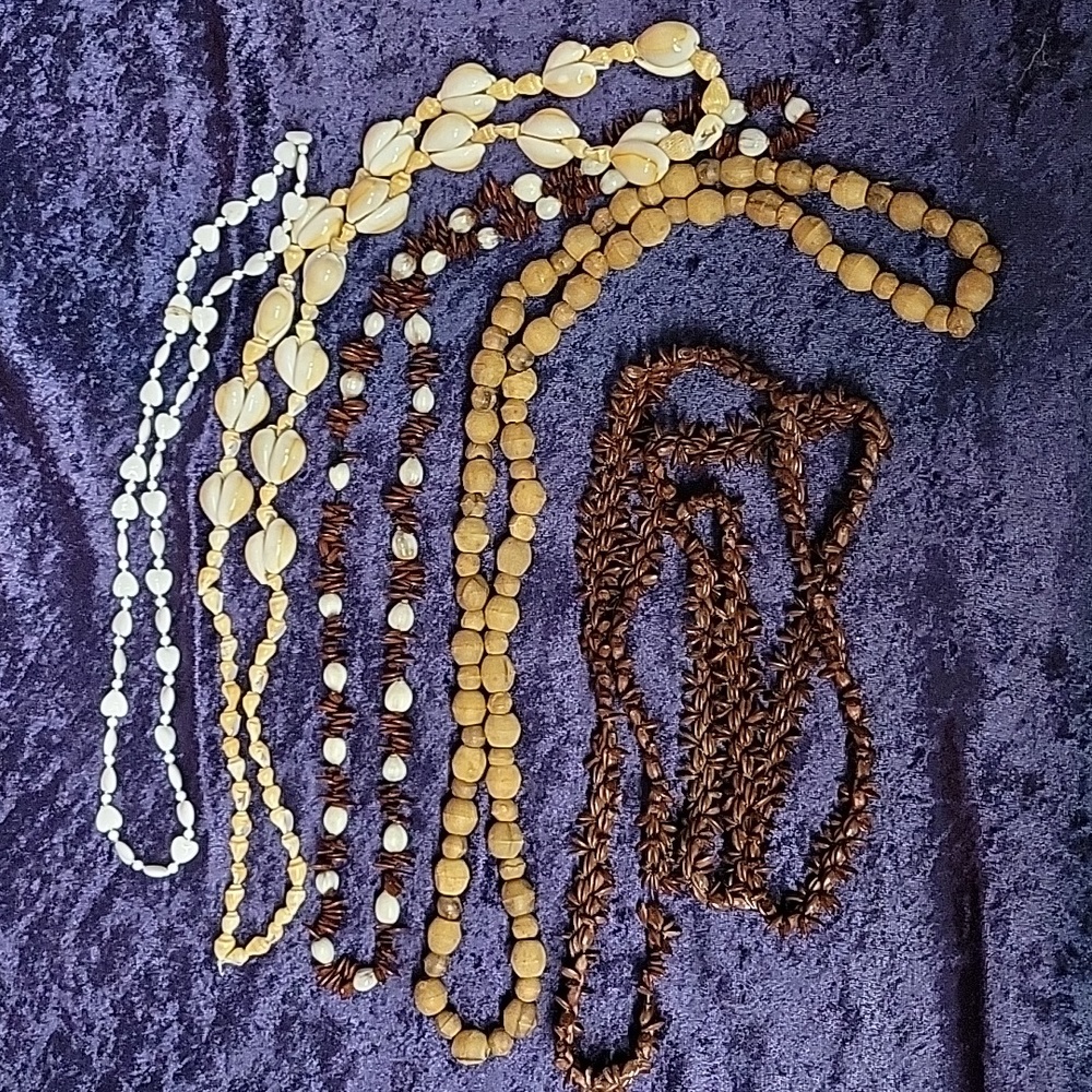 A Lot of 5 Necklaces Beaded Jewelry
